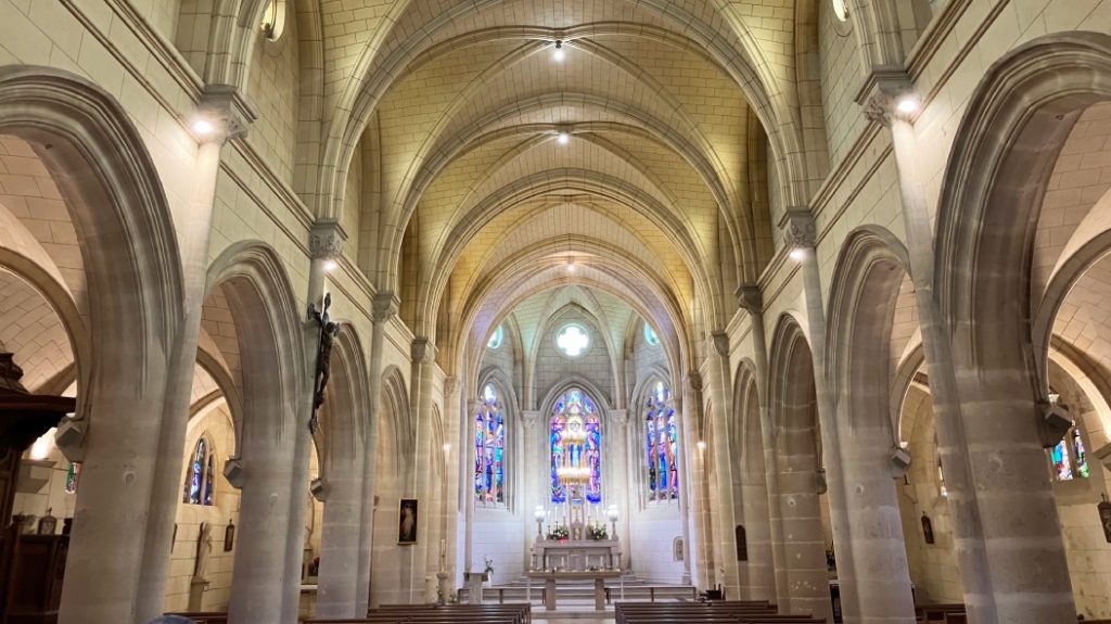 L'Antirieur de l'Église de Omestie.